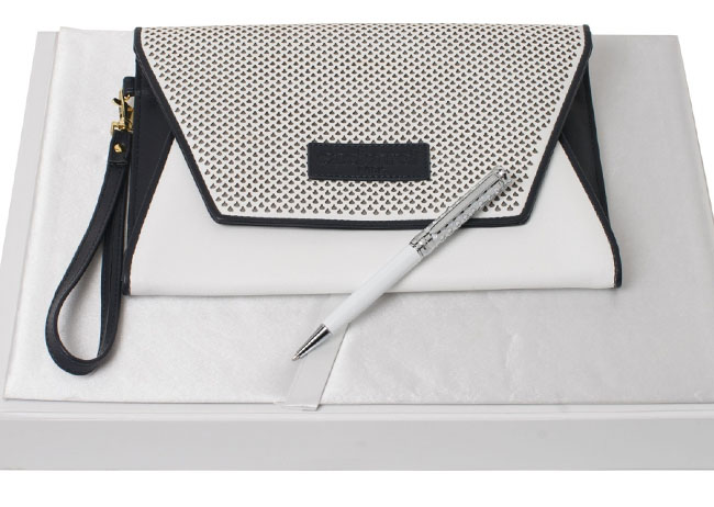 CPBO402 posete de lux cu pixuri Cacharel poza 1