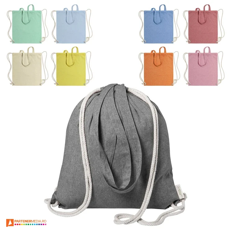 Rucsacuri drawstring din bumbac reciclat cu gramaj de 140 gr/mp si manere lungi de transport rucsacuri drawstring din bumbuc reciclat cu manere de transport ap721896