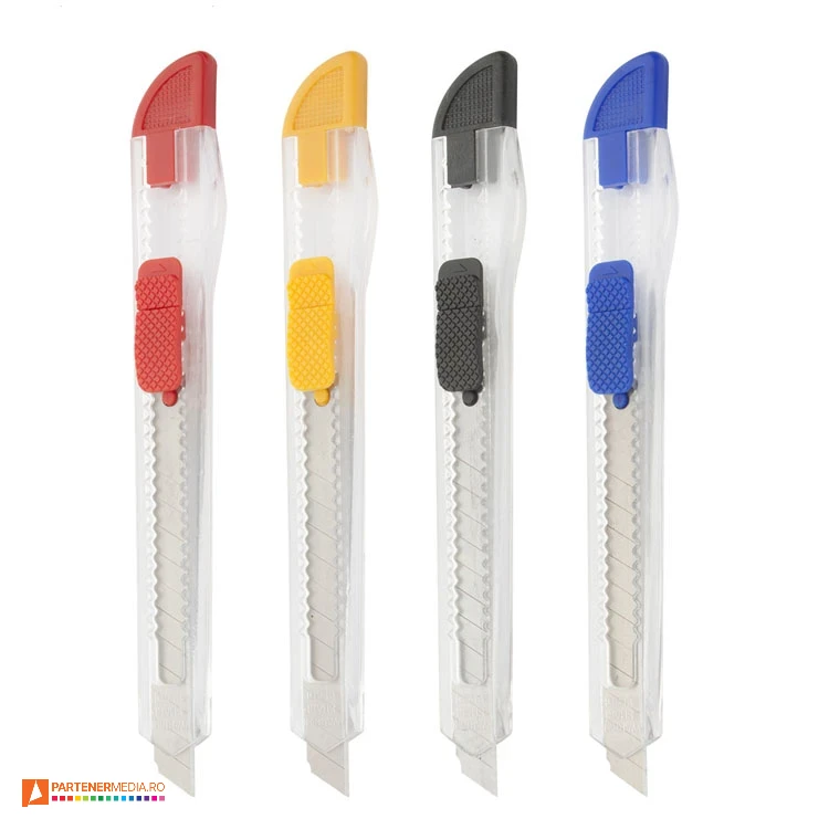 Cuttere mici din plastic cu design clasic si suprafata transparenta cuttere transparente din plastic cu elemente colorate ap815001