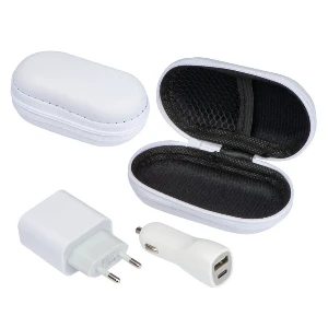 seturi de 2 adaptoare usb cu husa 32516