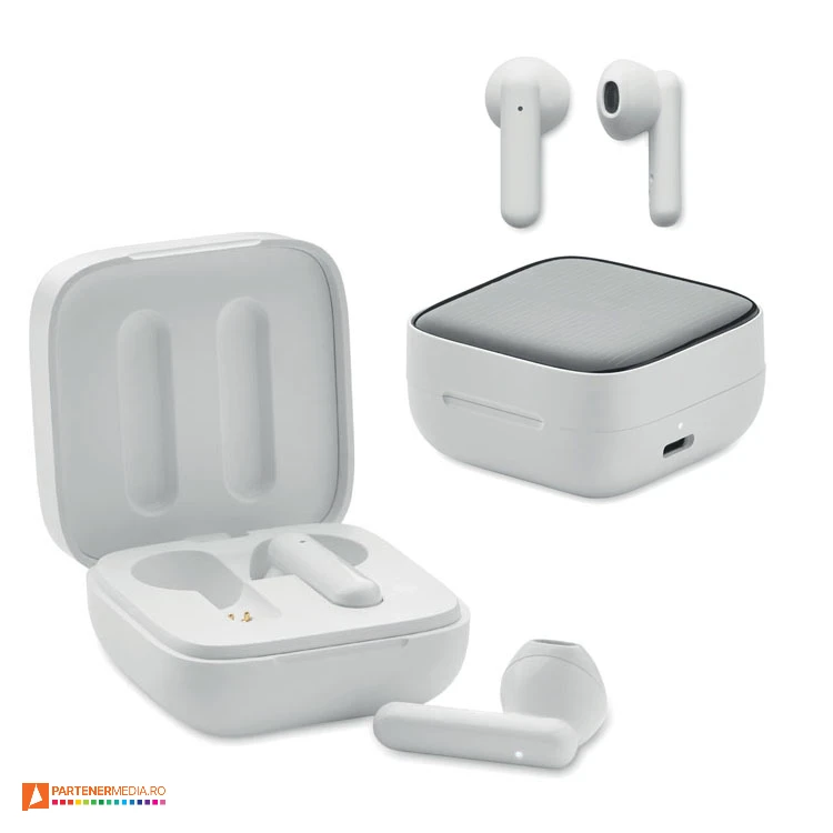Casti audio wireless cu carcasa cu incarcare solara si baterie de 200 mAh casti audio wireless promotionale cu statie de incarcare cu baterie solara mo2176