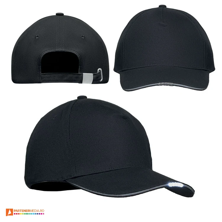sepci negre promotionale cu lanterna incorporata mo2439 sepci negre promotionale cu lanterna incorporata mo2439 poza 1