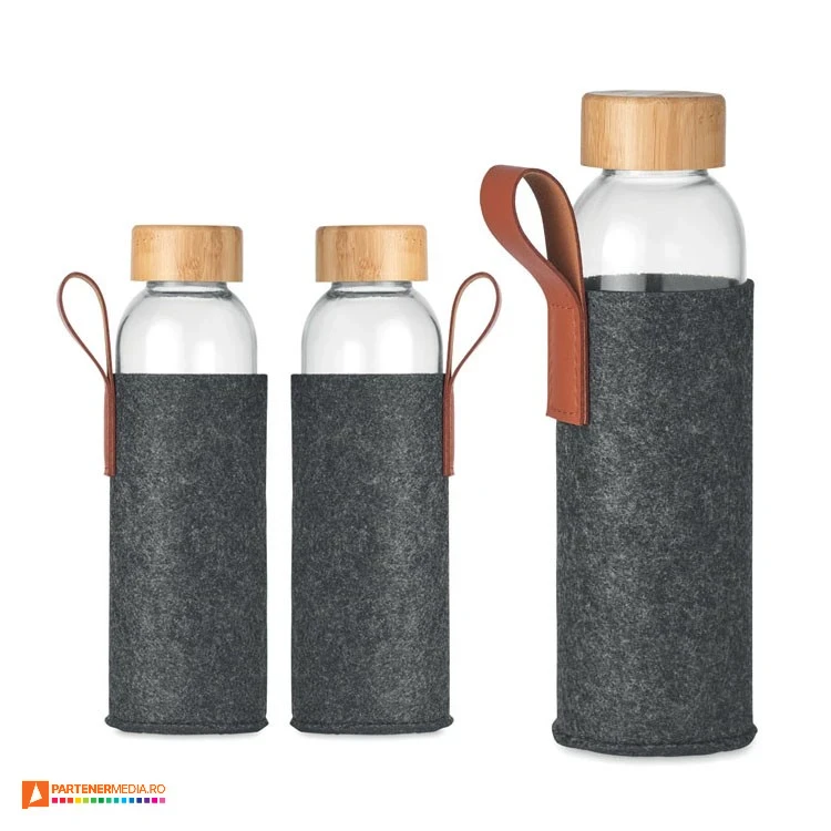 sticle transparente de 500 ml cu husa din pasla mo6800