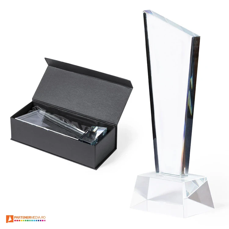 trofee din sticla cu forma abstracta si cutie de cadou 1252 trofee din sticla cu forma abstracta si cutie de cadou 1252 poza 1