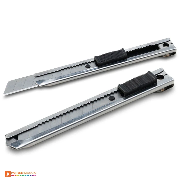 cuttere metalice argintii cu clips de agatare r17588 cuttere metalice argintii cu clips de agatare r17588 poza 1