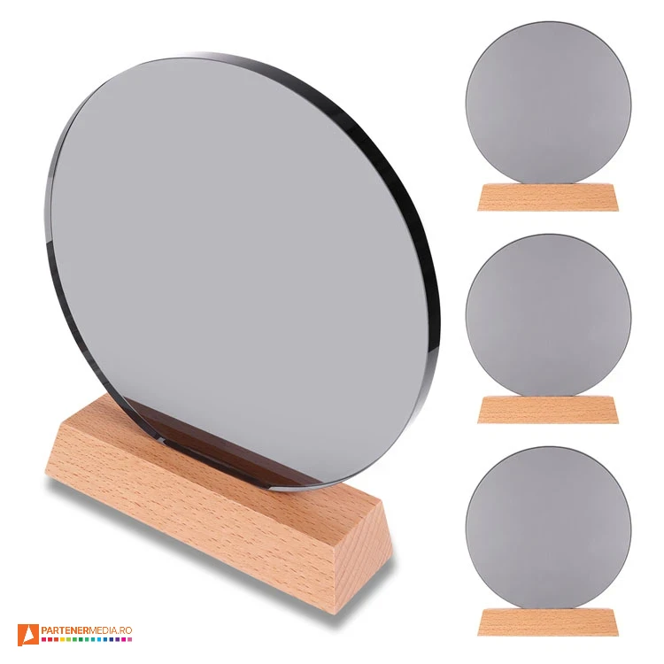 trofee rotunde din sticla cu baza din lemn r22192 trofee rotunde din sticla cu baza din lemn r22192 poza 1