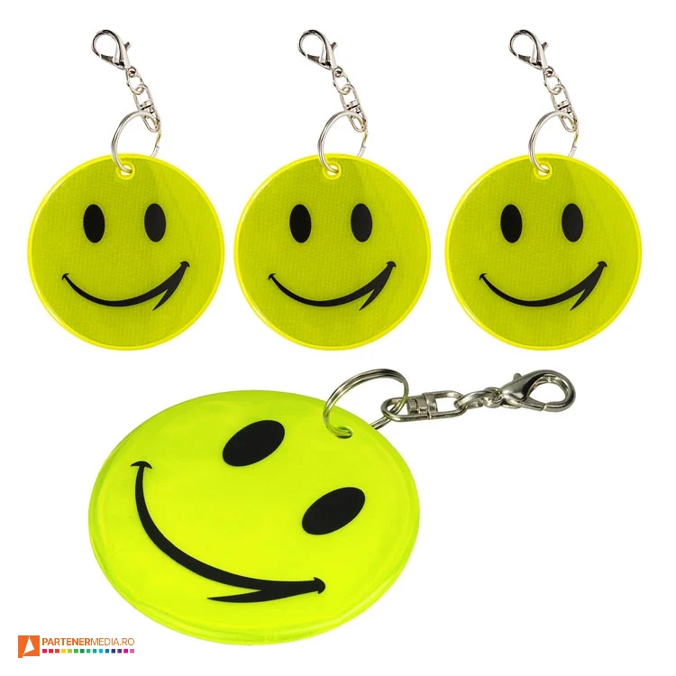 Brelocuri din plastic cu smiley face si suprafata reflectorizanta brelocuri reflectorizante cu figurina smiley r73246